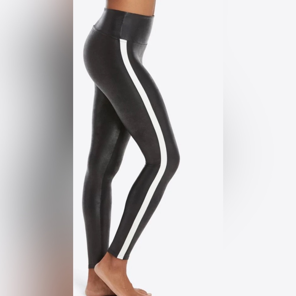 SPANX Black Leggings with Red Tag
